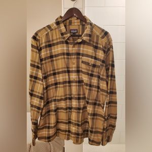 Patagonia Men's Long-Sleeved Organic Cotton Midweight Fjord Flannel Shirt, XL